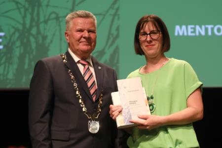 ZLATE PETICE 99v FOTO LJUBO VUKELIČ